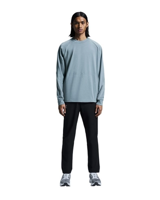 3---Small JPEG-1ME30102523-movement_crew-fw24-coast-m-4x5-tr-g1