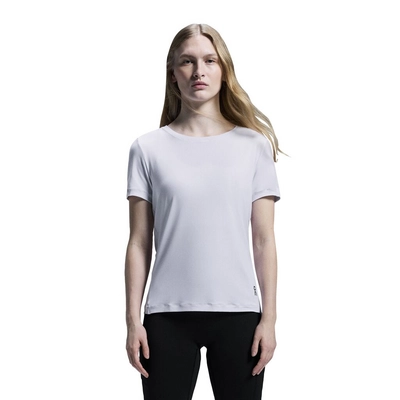 2---Small JPEG-1WE30380069-movement-t-fw24-white-w-1x1-tr-PLP