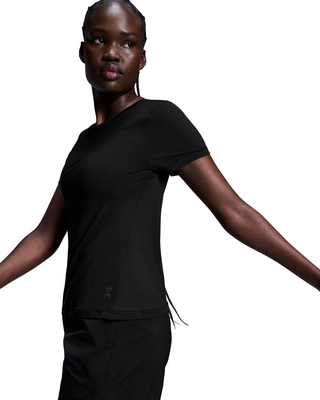 7---Small JPEG-1WE30380553-movement-t-fw24-black-w-4x5-tr-g5