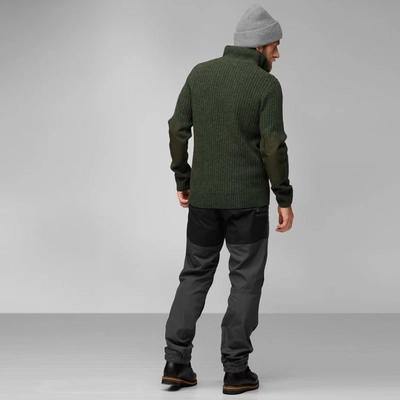 4---ovik_half_zip_knit_m_86672-662_b_model_fjr