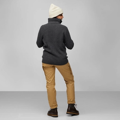 4---ovik_half_zip_knit_w_86993-030_b_model_fjr