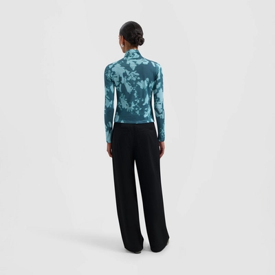 4---P240813152156_Fullbody_Jpg_High_res_5