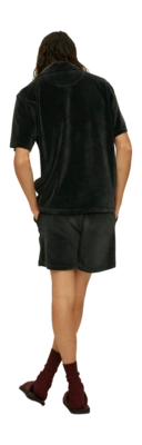 5---aHR0cHM6Ly9vYXMuY2VudHJhY2RuLm5ldC9jbGllbnQvZHluYW1pYy9pbWFnZXMvOTg4X2UyYjZhYjdhMWItMzhfNTAwNy0wM183MDExLTAyX25lYXJseS1ibGFjay12ZWxvdXItc2hvcnRzX25lYXJseS1ibGFjay1naXJvbmEtdmVsb3VyLXNoaXJ0XzM0NzAtb3JpZ2luYWwuanBn-_no-bg