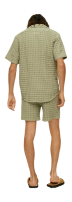 3---1016_44d7e5a055-27_7006-02_5009-02_dusty-green-porto-waffle-shirt_shorts_2165-original-_no-bg
