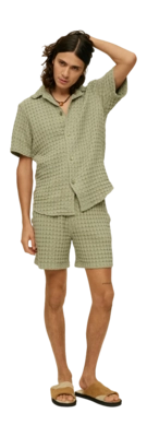 4---aHR0cHM6Ly9vYXMuY2VudHJhY2RuLm5ldC9jbGllbnQvZHluYW1pYy9pbWFnZXMvMTAxNl80MGFlYjQ1ZDY2LTI3XzcwMDYtMDJfNTAwOS0wMl9kdXN0eS1ncmVlbi1wb3J0by13YWZmbGUtc2hpcnRfc2hvcnRzXzIxNDYtb3JpZ2luYWwuanBn-_no-bg