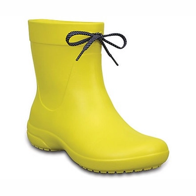 Regenlaars Crocs Women's Freesail Shorty Rain Boot Lemon