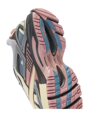 reebok-ltd-premier-road-ultra-sneakers_23356322_55654175_2048_938x.progressive