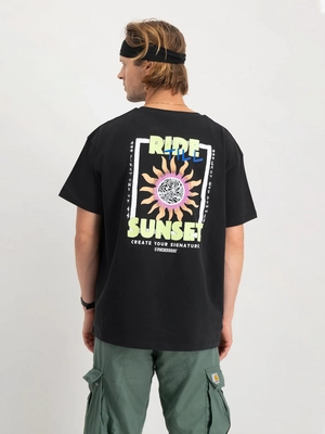 4---pb150410_black_torso_kort_RAW_7_81a353f5-a263-4447-9d85-567fa630b497
