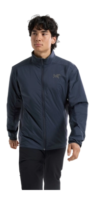 3---S25-X000009561-Atom-Jacket-Black-Sapphire-Front-View-_no-bg