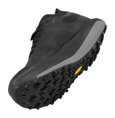 4---F24-X000009024-Sylan-Pro-Shoe-Black-Black-Side-_no-bg