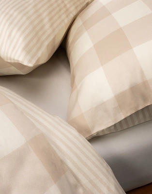 2---Chess_Duvet_cover_Oatmeal_101745_170_LR_D1_P