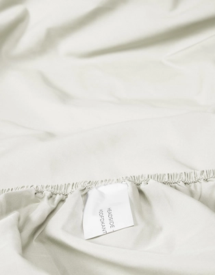 2---Premium_Percale_Fitted_sheet_Oyster_400979_103_174_LR_D1_P