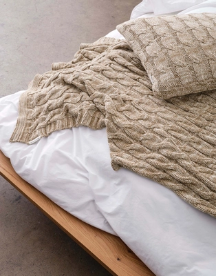 2---Ainaa_Plaid_Oak_beige_101906_675_LR_D1_P