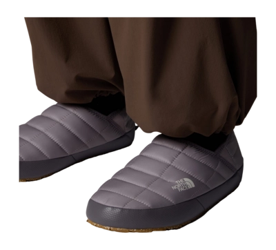 3---Womens-ThermoBall-V-Traction-Mules (10)-_no-bg