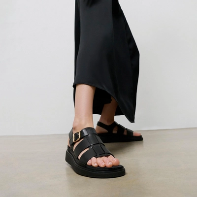 3---GEN-FF-LEATHER-FISHERMAN-SANDALS-ALL-BLACK_IZ1-090_1
