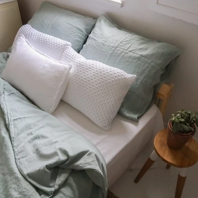 KissenbezügePassion for Linen Sofie Celadon Gewaschenes Leinen - Baumwollsatin