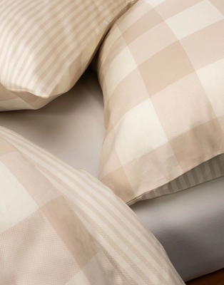 4---chess_duvet_cover_oatmeal_101749_170_lr_d1_p
