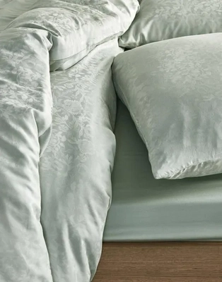4---felipa_duvet_cover_dusty_green_100786_368_lr_s1_p