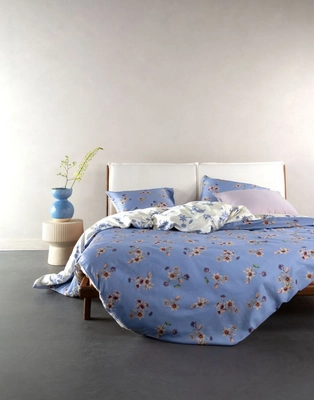 3---fiorre_duvet_cover_lavender_blue_102281_687_lr_s1_p