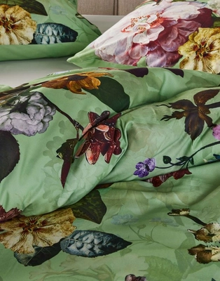 3---fleur_duvet_cover_quiet_green_102351_692_lr_d1_p