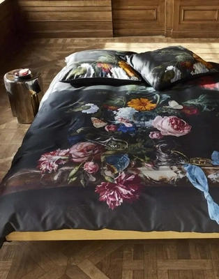 7---gwendolyn_duvet_cover_darkest_green_101457_609_lr_s1_p