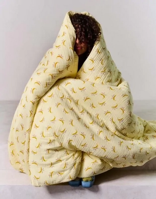 6---lily_melody_duvet_cover_lemon_yellow_101748_592_lr_s6_p_5