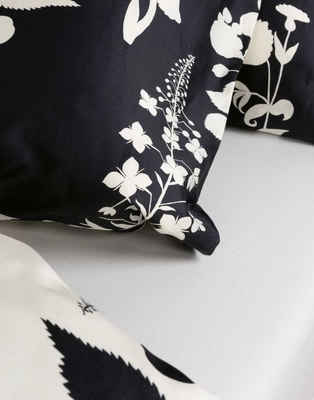6---liva_duvet_cover_anthracite_102283_100_lr_s3_p