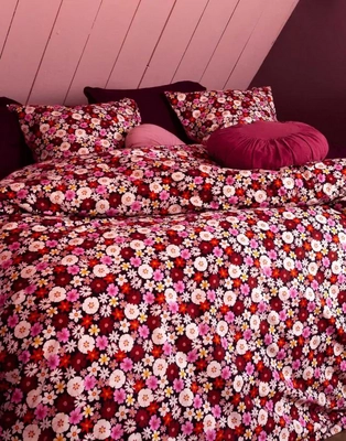 5---mellow_millesfleurs_duvet__cover_black__101939_105_lr_s2_p