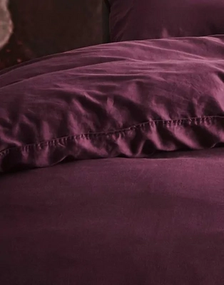 4---minte_duvet_cover_burgundy_401244_100_275_lr_d1_p_2
