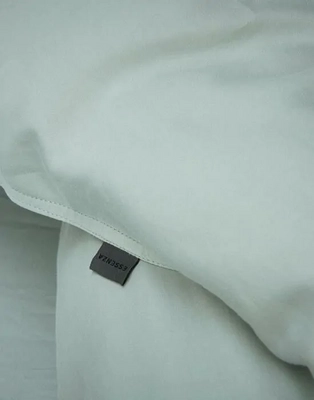 2---minte_duvet_cover_dusty_green_401244_100_368_lr_d1_p_2