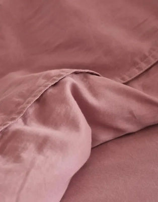 4---minte_duvet_cover_woodrose_401244_100_484_lr_d1_p_2