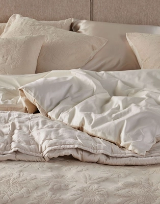 3---philippine_duvet_cover_oatmeal_101978_170_lr_d2_p