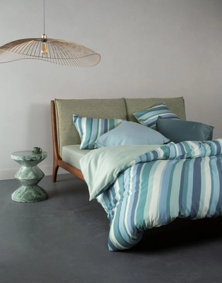 3---suzie_duvet_cover_subtle_green_102298_679_lr_s1_p