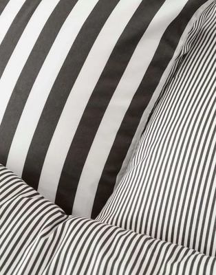 3---classic_stripe_duvet_cover_anthracite_101816_100_lr_d2_p