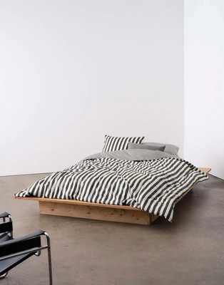5---classic_stripe_duvet_cover_anthracite_101816_100_lr_s1_p
