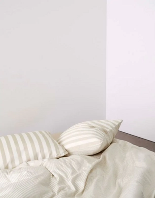 4---classic_stripe_duvet_cover_oatmeal_101816_170_lr_d3_p