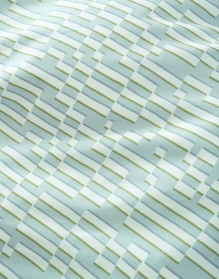 6---harpa_duvet_cover_blue_haze_102309_682_lr_d1_p