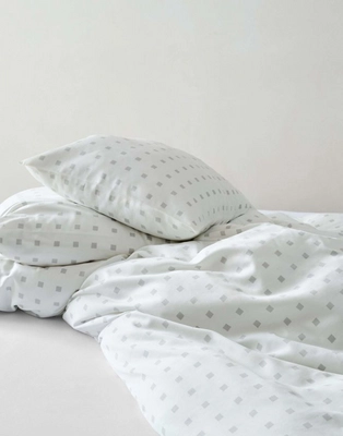 6---iben_duvet_cover_grey_mist_102312_686_lr_s4_p
