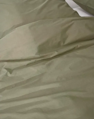 3---tove_duvet_cover_moss_green_101106_432_lr_d2_p