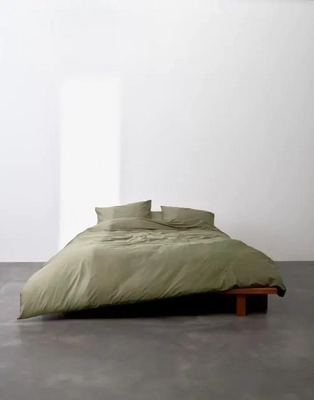 5---tove_duvet_cover_moss_green_101106_432_lr_s1_p