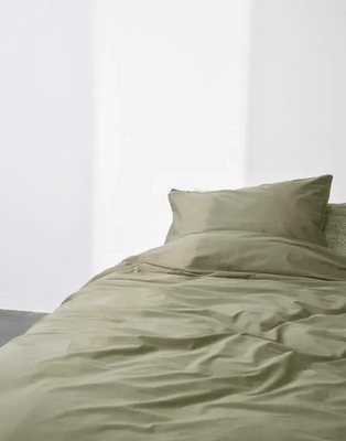 7---tove_duvet_cover_moss_green_101106_432_lr_s3_p