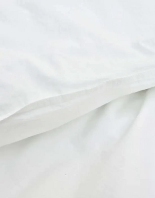 3---tove_duvet_cover_white_101106_204_lr_d1_p