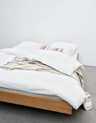 6---tove_duvet_cover_white_101106_204_lr_s2_p