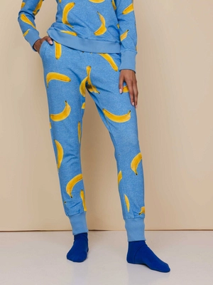 2---SS25_BananaBlue_404_women_regularsweaterpants