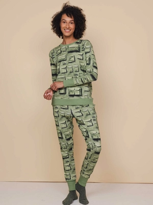 5---SS25_InThePocket_Unisex_RegularSweaterPants_520_09e11843-031b-43db-9073-3d090965fa1d