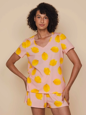 2---SS25_Lemon_Women_VneckTshirtShorts_2654