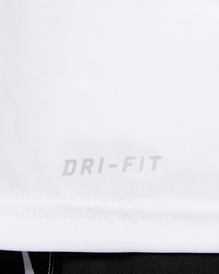 NIKE+ESSENTIAL+SS+HYDROGUARD (4)