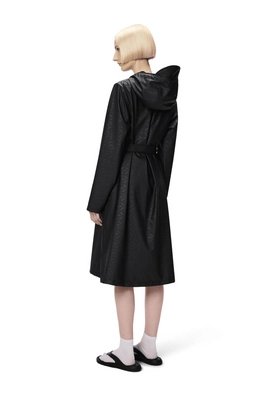 12040_house_ss25_women_2