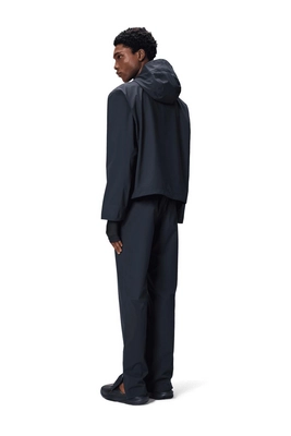 3---12460_Navy_SS25_Men_2