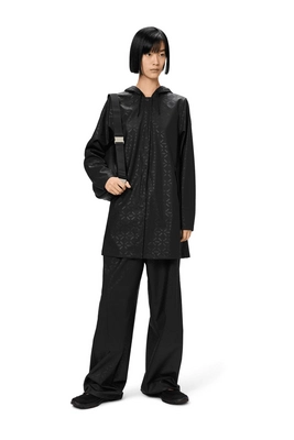 18050_house_ss25_women_3